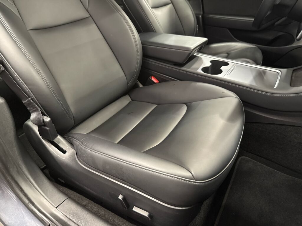 Tesla Model 3 2022 Harmaa