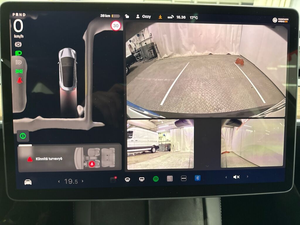 Tesla Model 3 2022 Harmaa