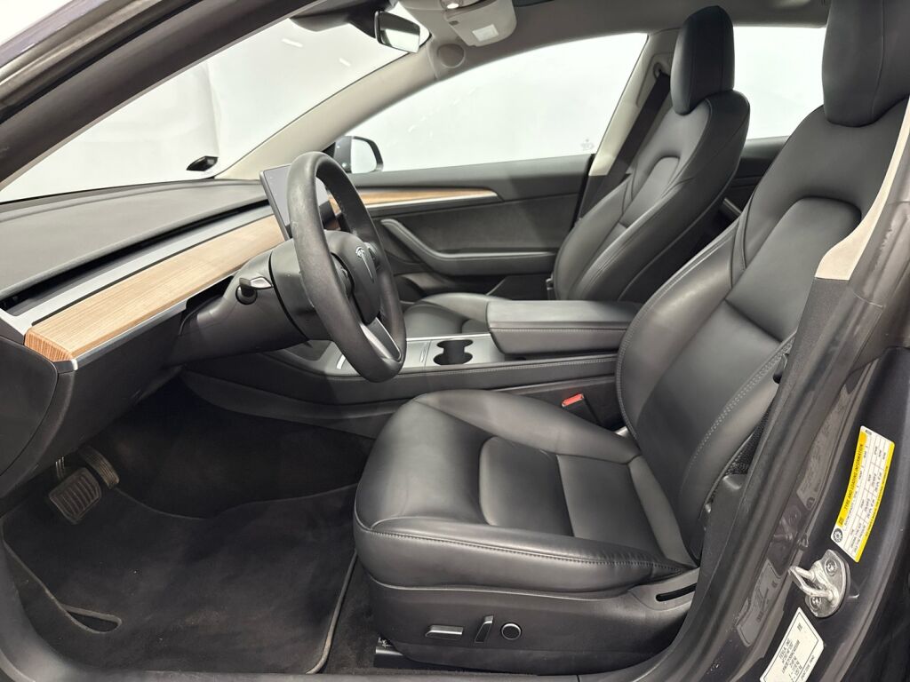 Tesla Model 3 2022 Harmaa