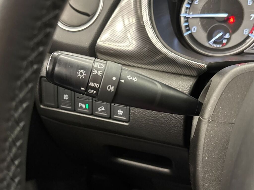 Suzuki Vitara 2022 Harmaa