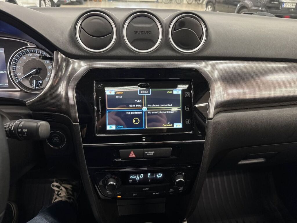 Suzuki Vitara 2022 Harmaa