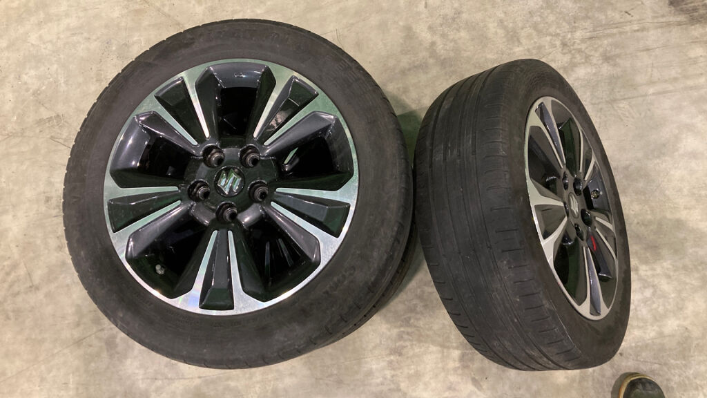 Suzuki Vitara 2022 Harmaa