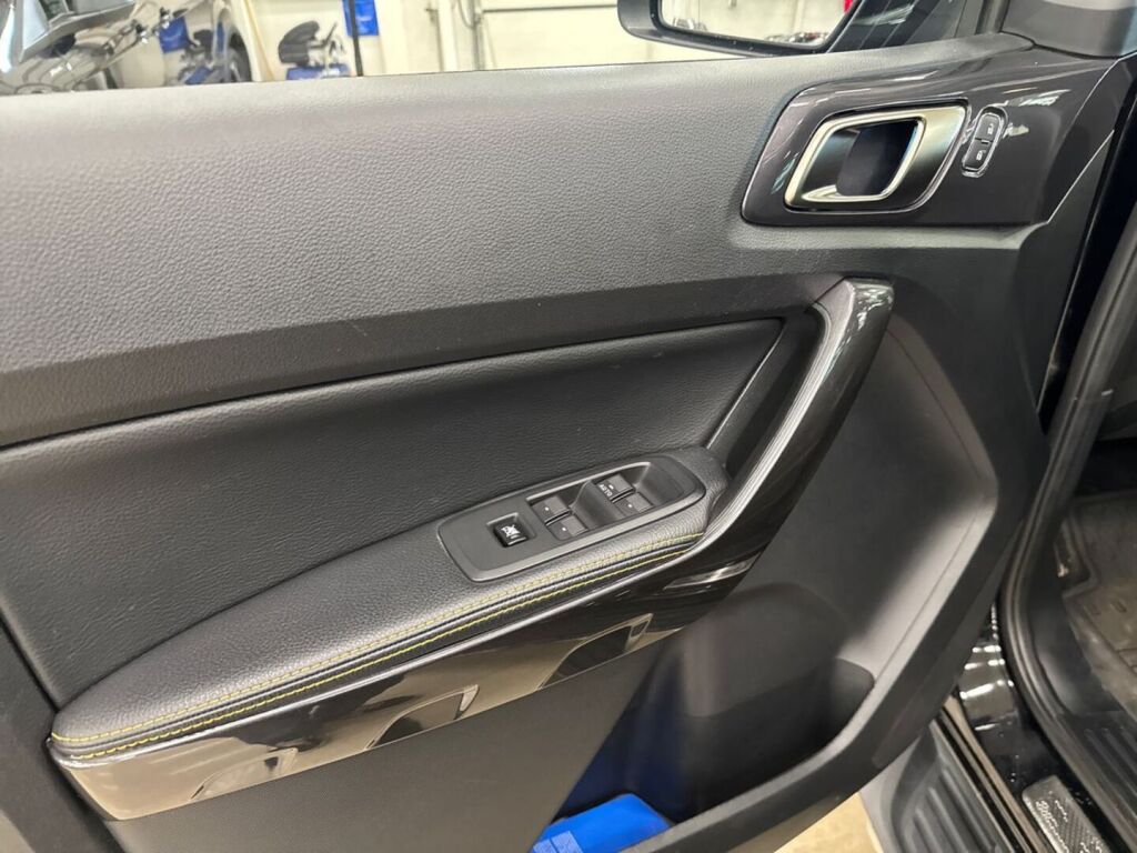 Ford Ranger 2023 Musta