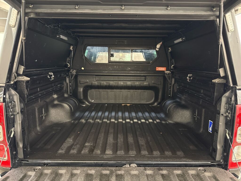 Ford Ranger 2022 Musta