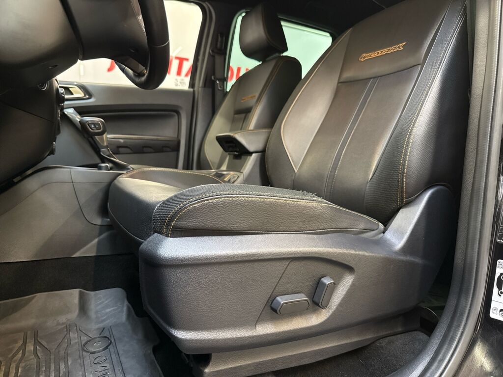 Ford Ranger 2022 Musta