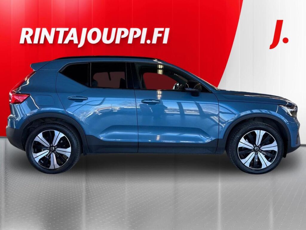 Volvo XC40 2023 Metallinhohto Sininen (FJORD BLUE)
