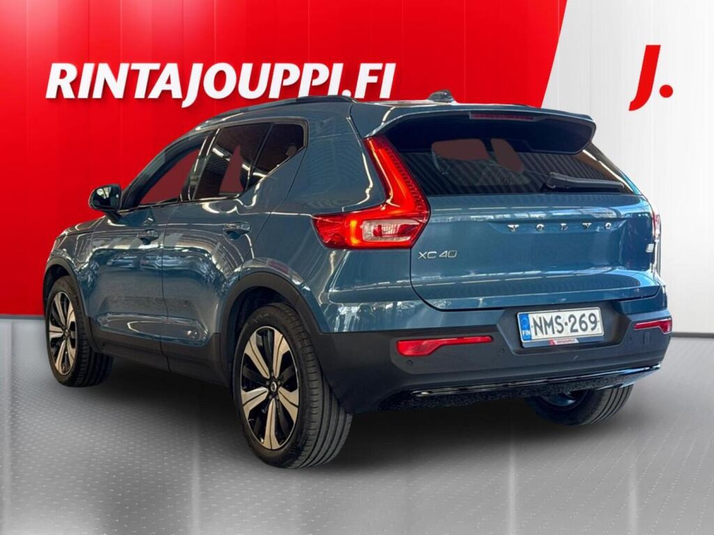 Volvo XC40 2023 Metallinhohto Sininen (FJORD BLUE)