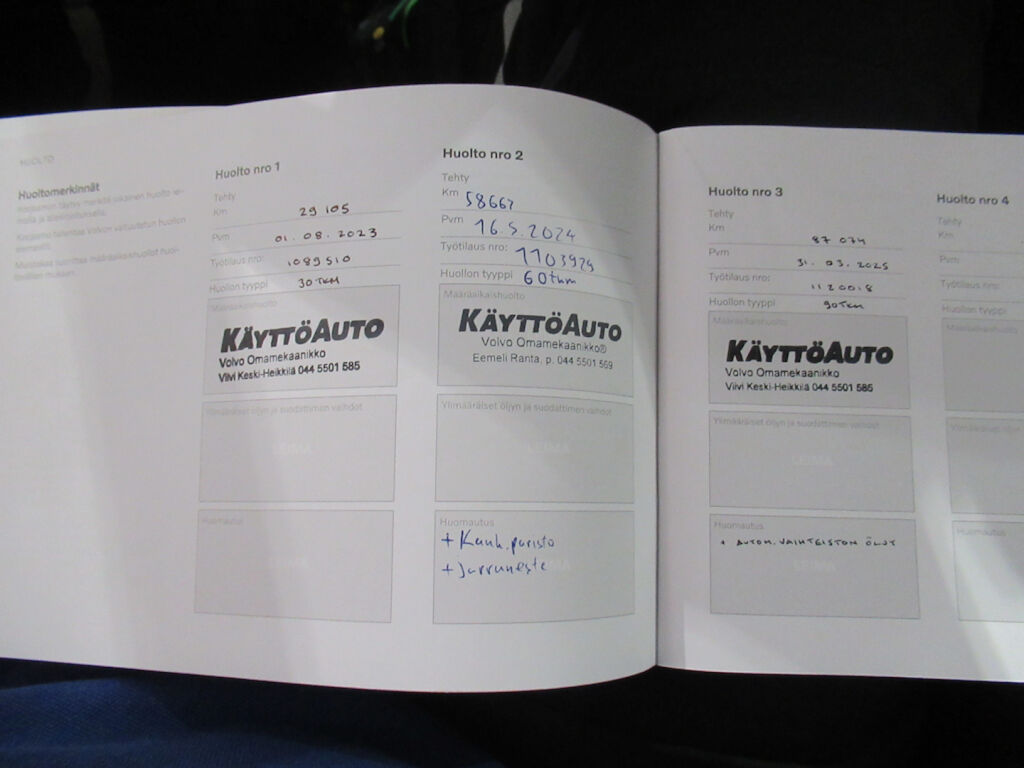 Volvo V60 2023 Sininen