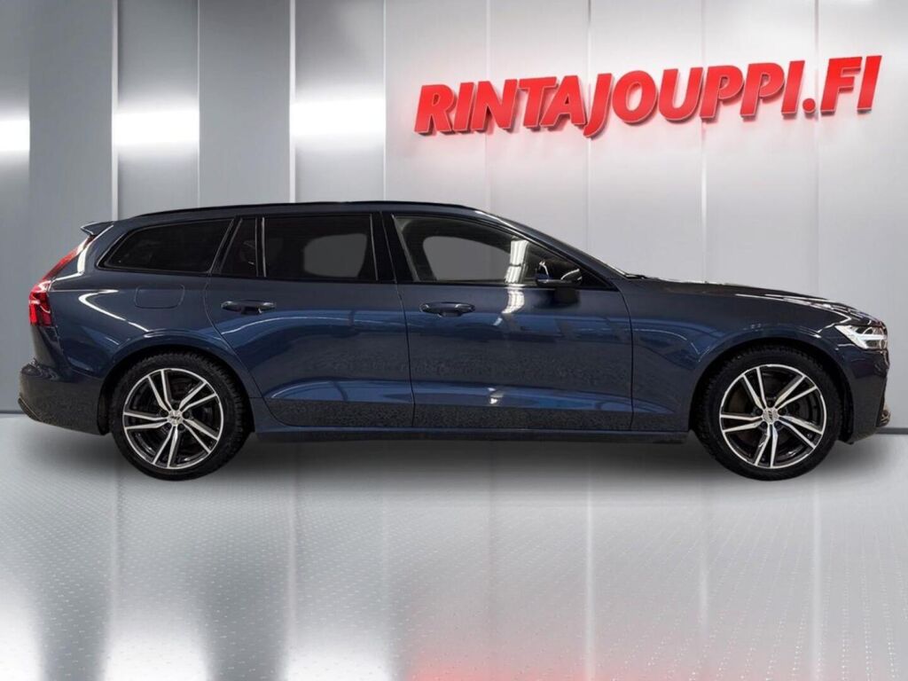 Volvo V60 2023 Sininen