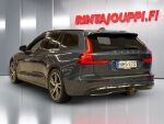 Volvo V60 2023 Sininen