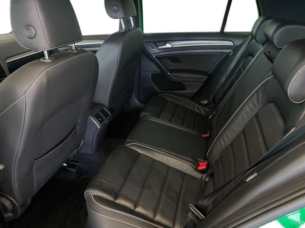 Volkswagen Golf 2017 Vihreä