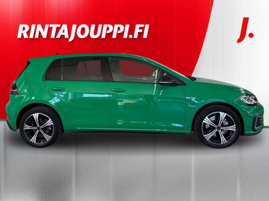 Volkswagen Golf 2017 Vihreä