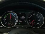 Volkswagen Golf 2017 Vihreä