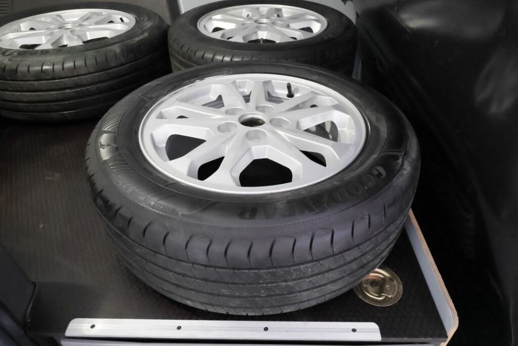 Ford Transit Connect 2023 Valkoinen