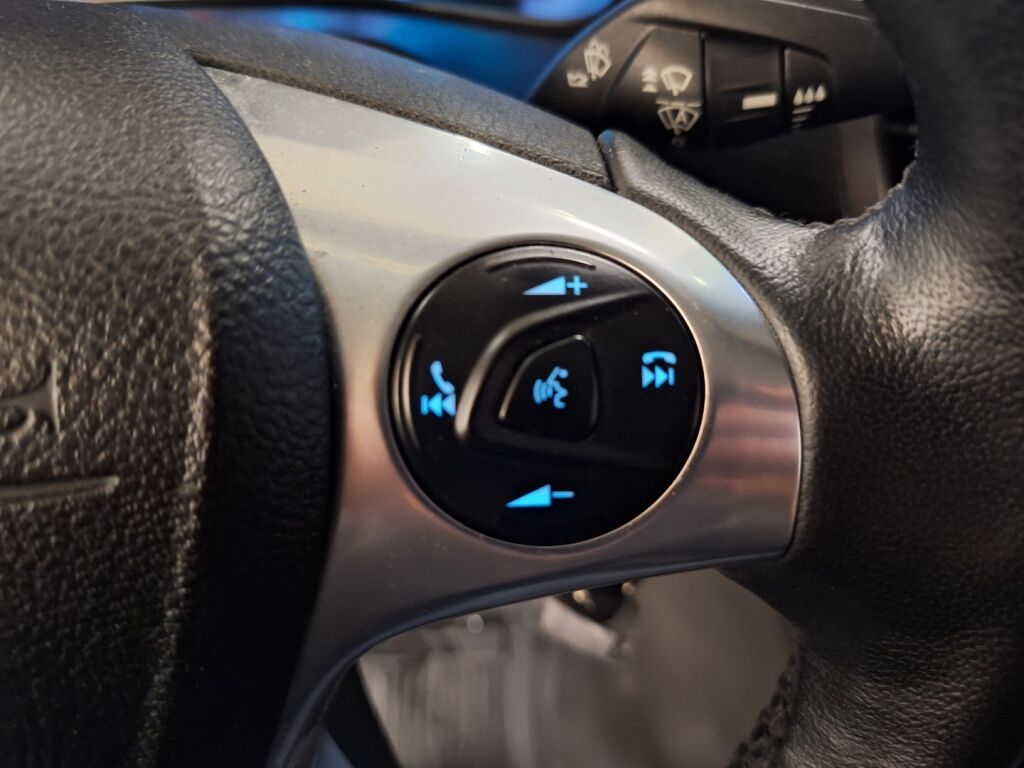 Ford Transit Connect 2023 Valkoinen