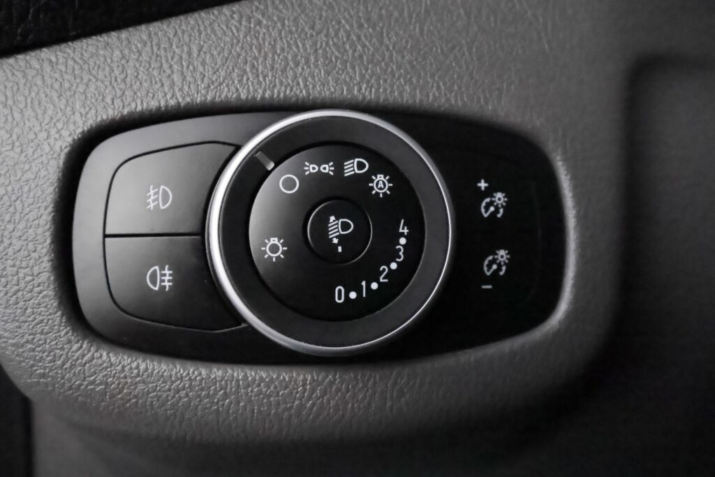 Ford Transit Connect 2023 Valkoinen