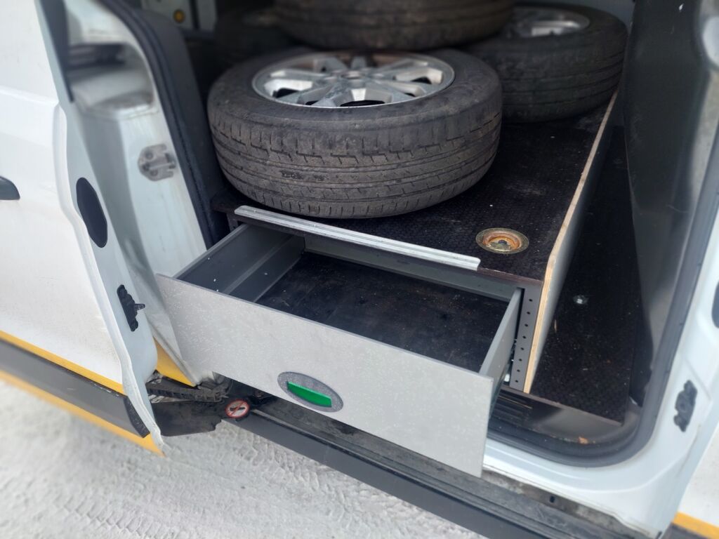 Ford Transit Connect 2023 Valkoinen