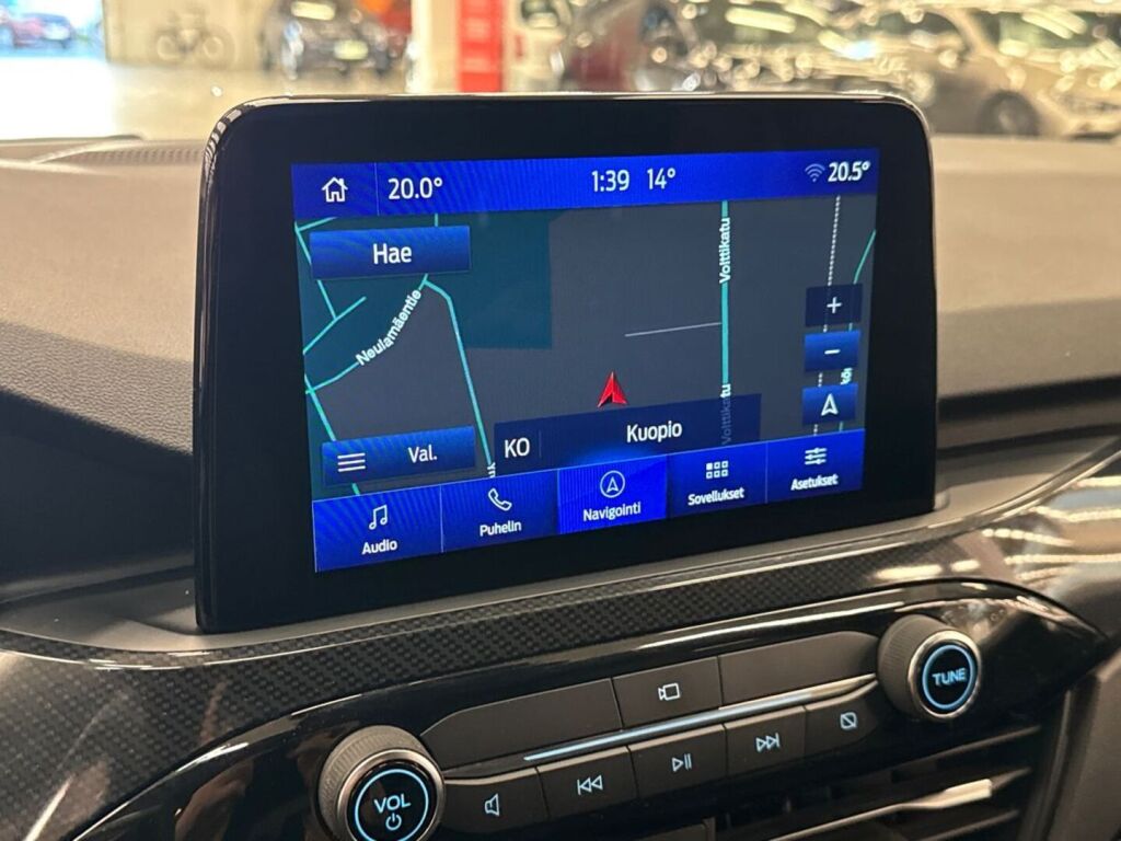 Ford Kuga 2023 Punainen