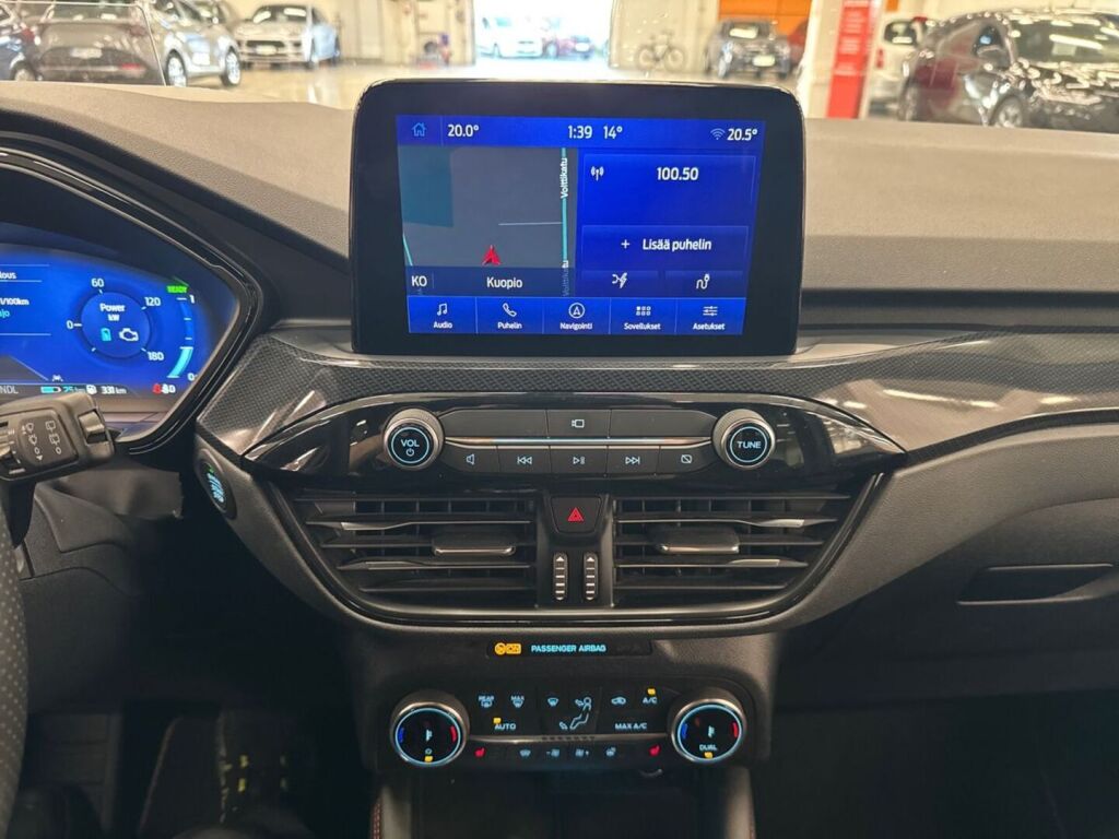 Ford Kuga 2023 Punainen