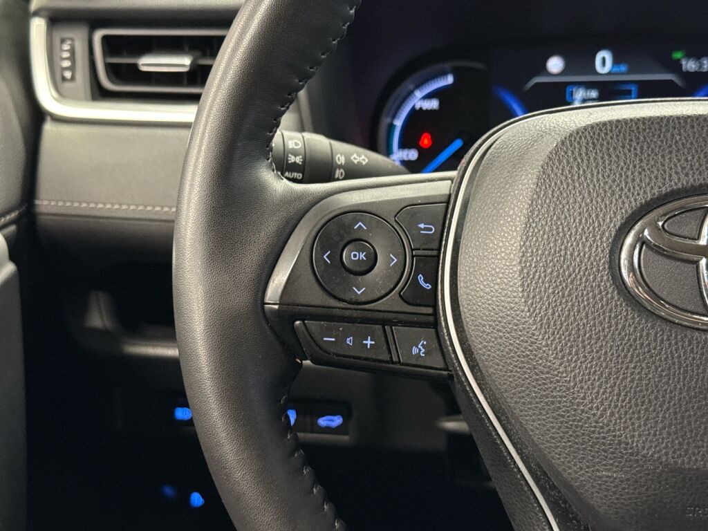 Toyota RAV4 2022 Musta