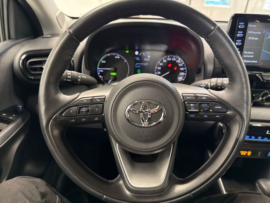 Toyota Yaris 2023 Sininen