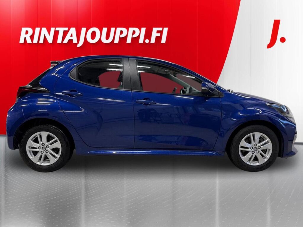 Toyota Yaris 2023 Sininen