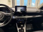 Toyota Yaris 2023 Sininen