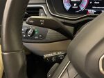 Audi A4 2023 Musta