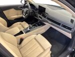 Audi A4 2023 Musta