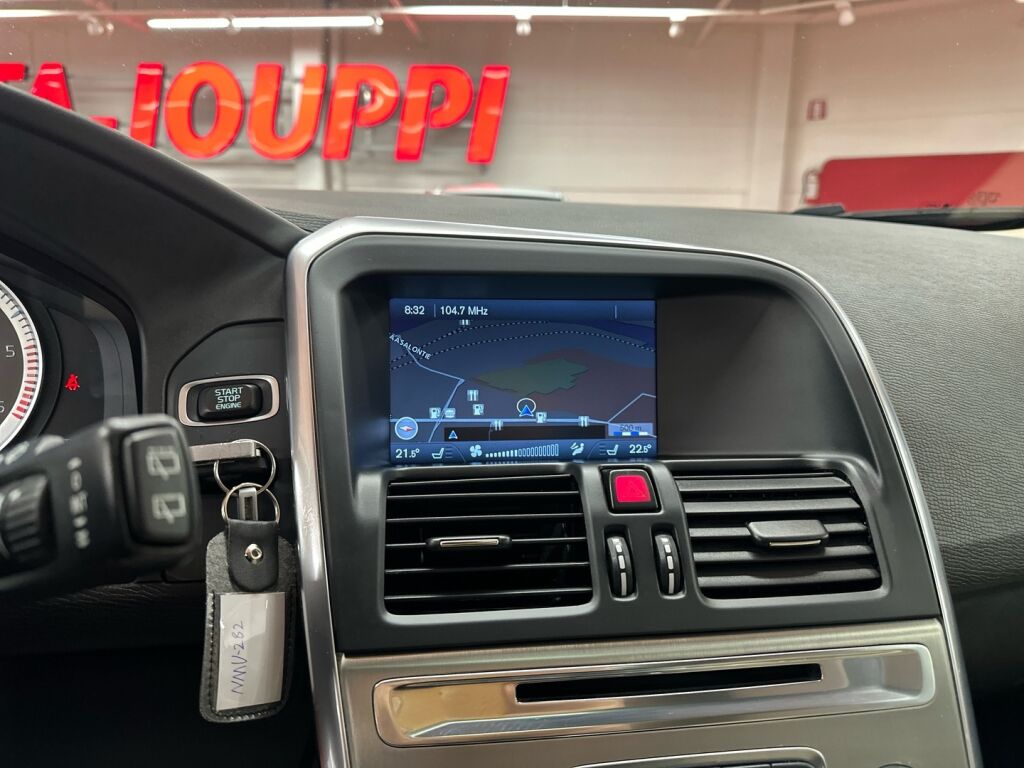 Volvo XC60 2012 Valkoinen