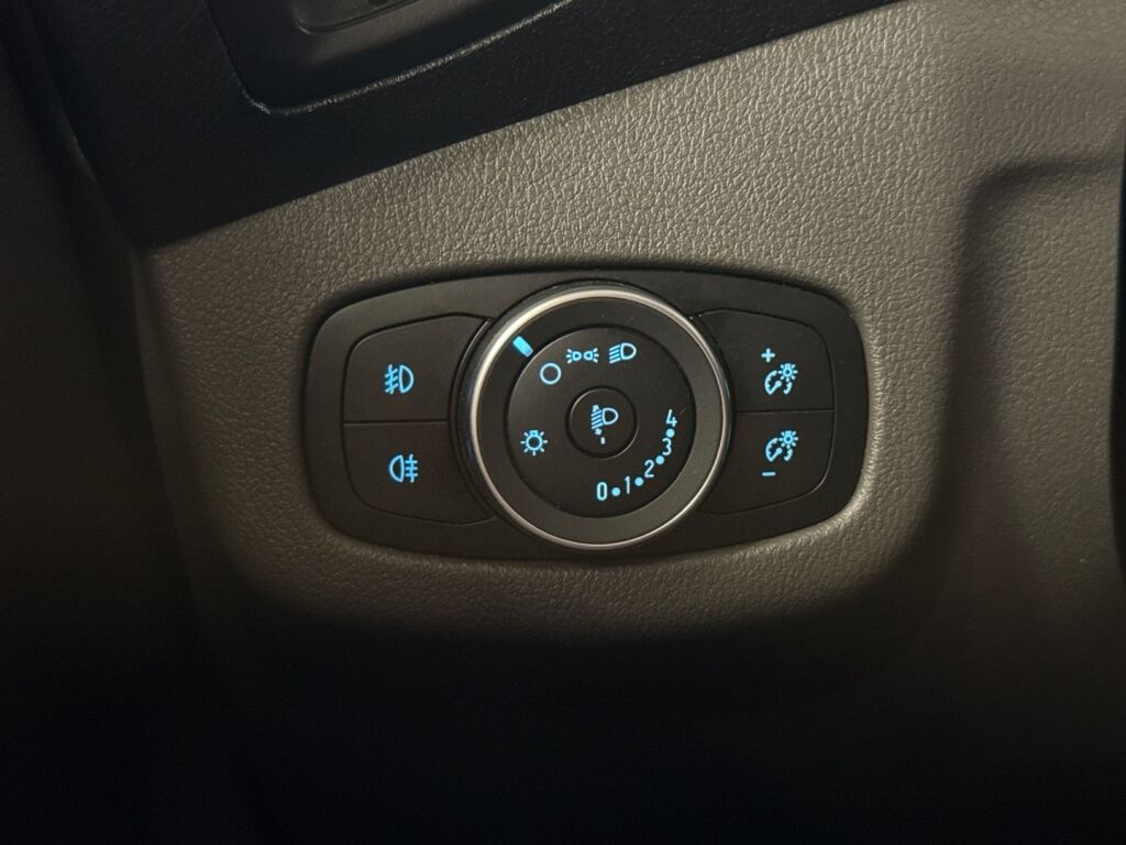 Ford Transit Connect 2023 Punainen