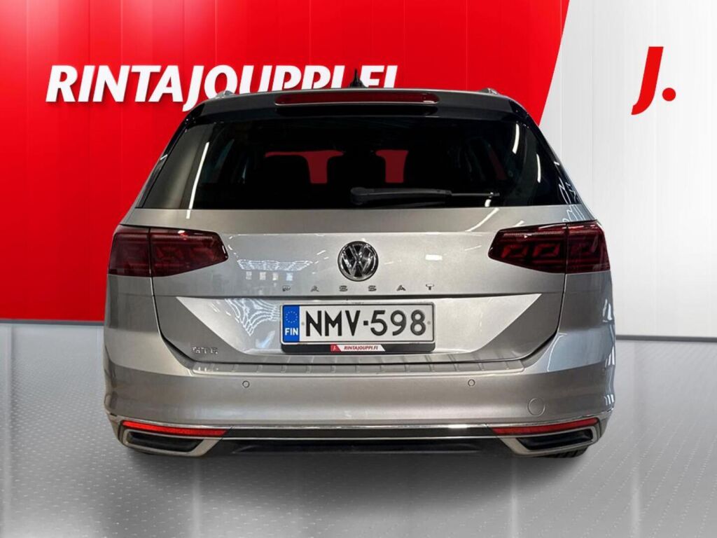 Volkswagen Passat 2019, bild 6/31