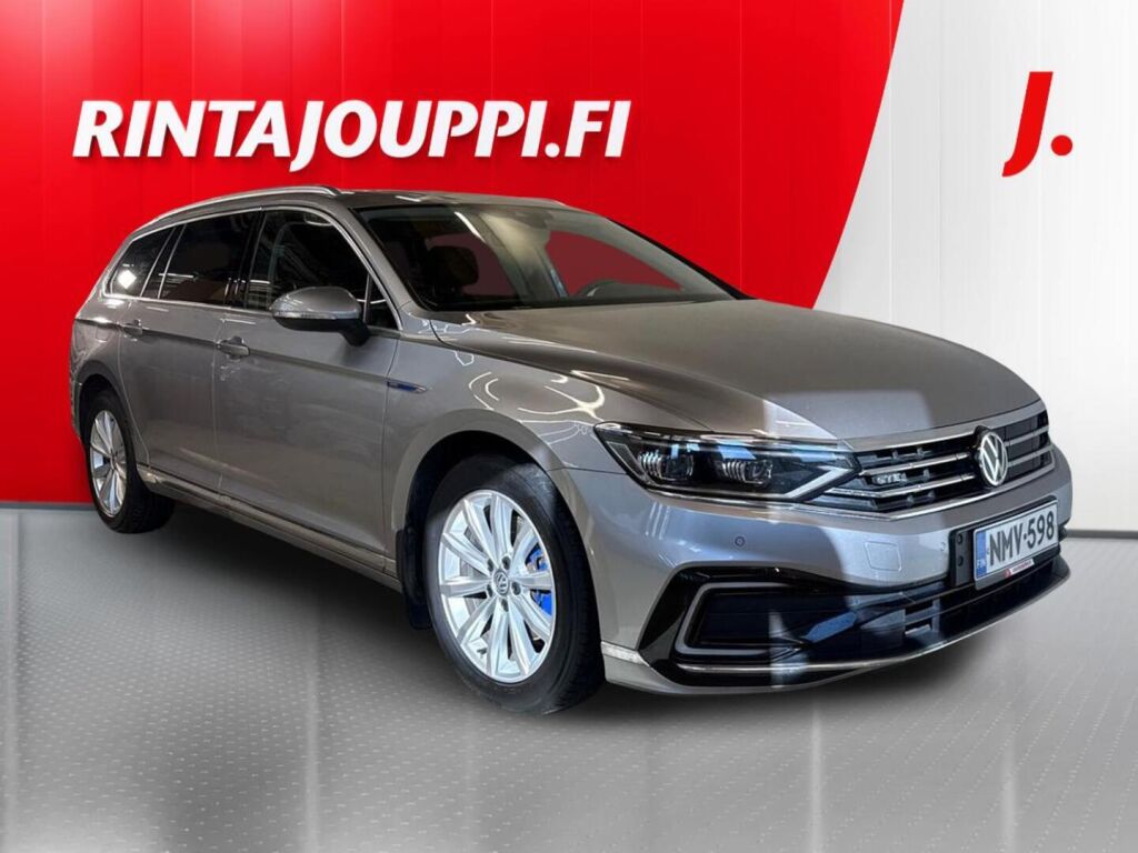 Volkswagen Passat 2019, bild 2/31