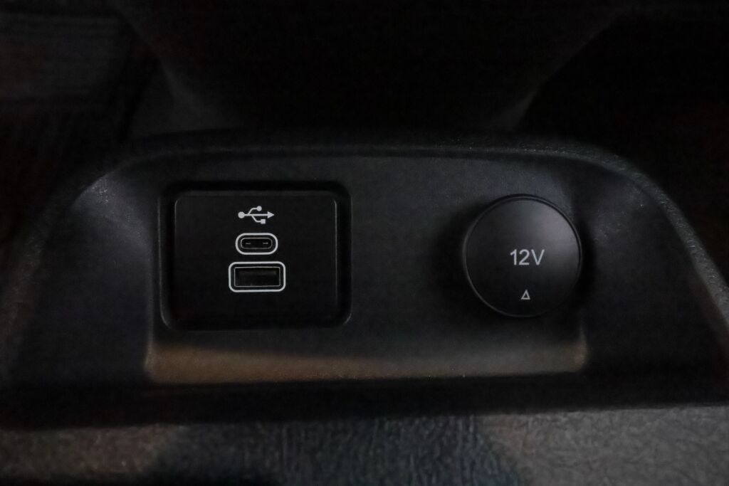 Ford Transit Connect 2023 Valkoinen