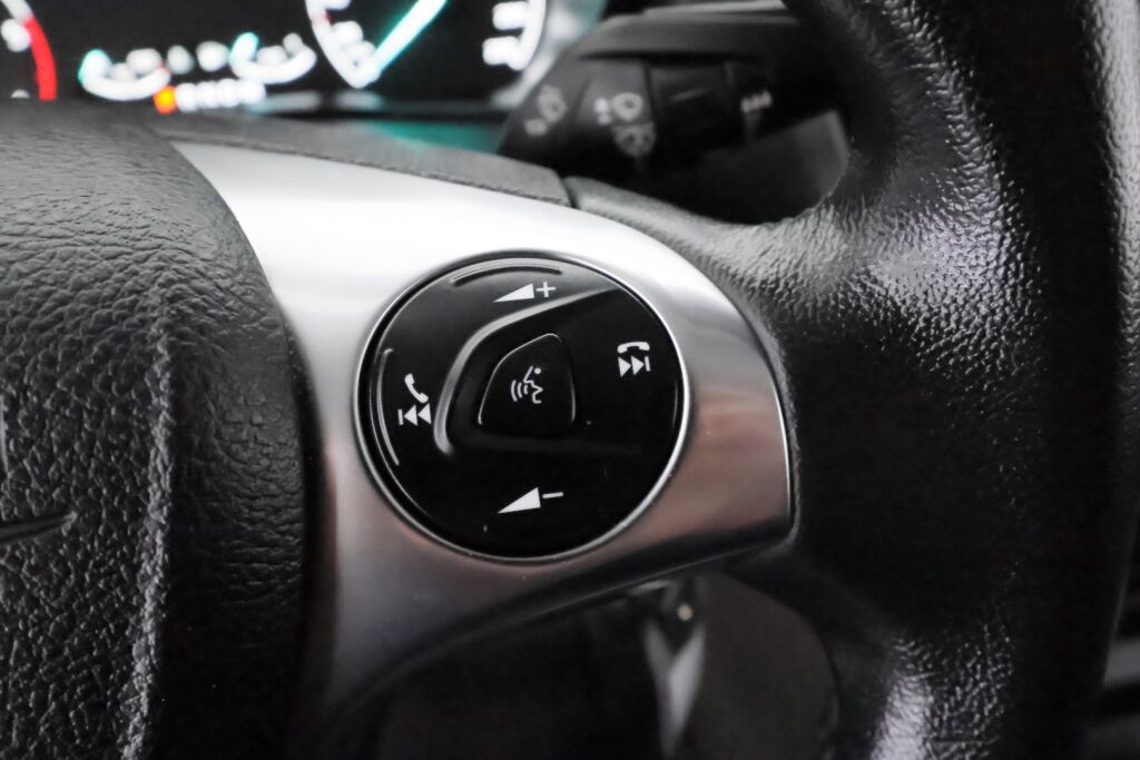 Ford Transit Connect 2023 Valkoinen