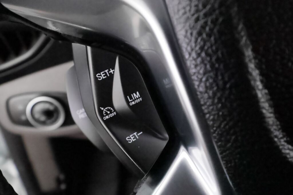 Ford Transit Connect 2023 Valkoinen