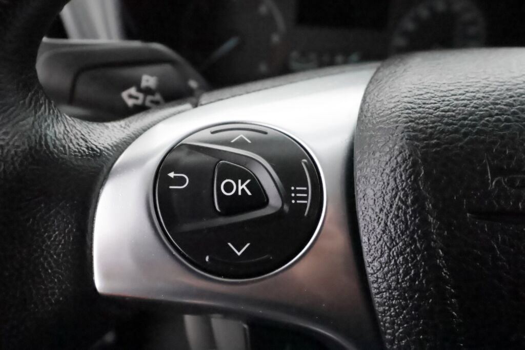 Ford Transit Connect 2023 Valkoinen