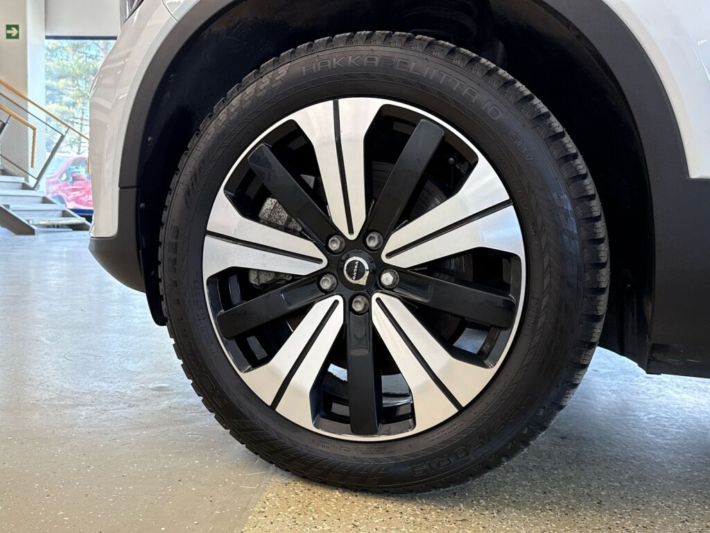 Volvo C40 2023 Valkoinen