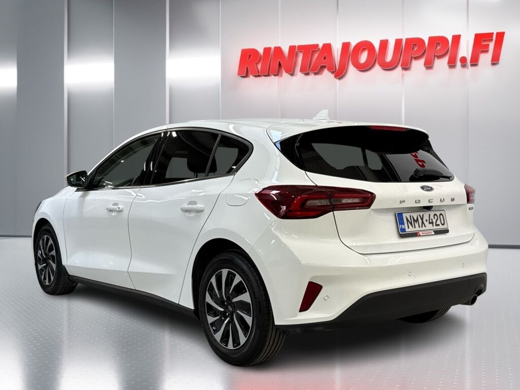 Ford Focus 2023 FROZEN WHITE
