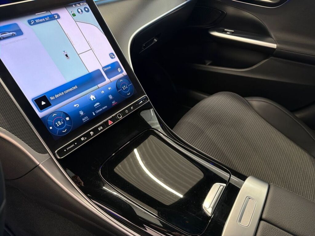 Mercedes-Benz C 2023 Musta