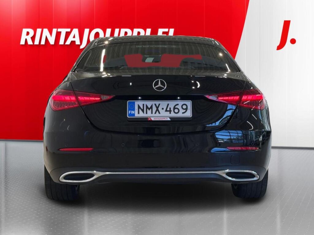 Mercedes-Benz C 2023 Musta