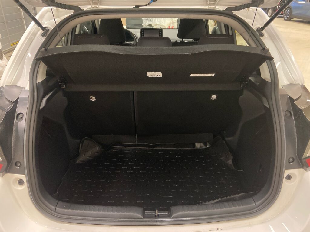 Toyota Yaris 2022 Valkoinen