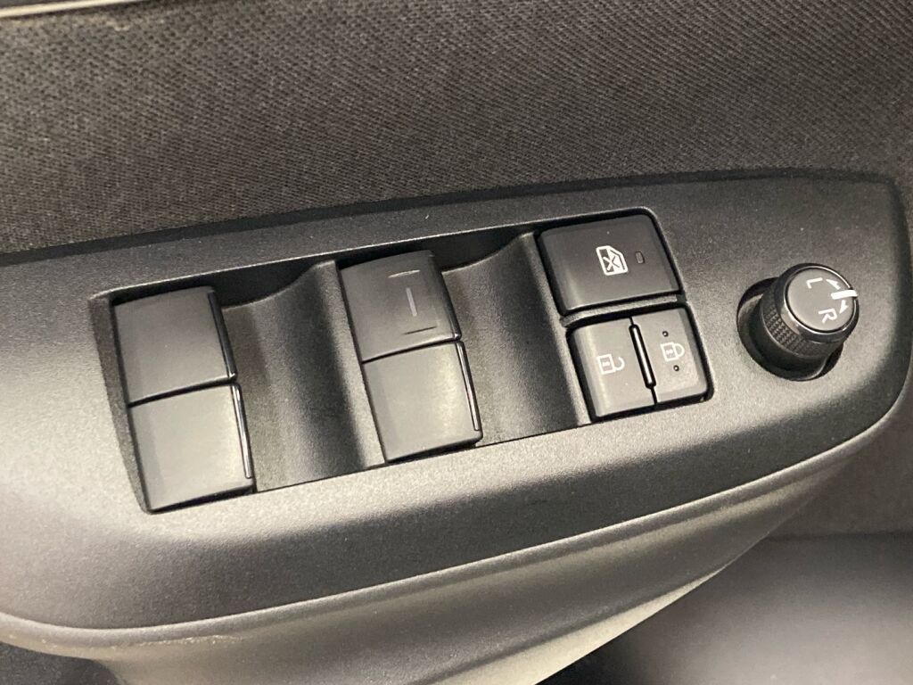 Toyota Yaris 2022 Valkoinen