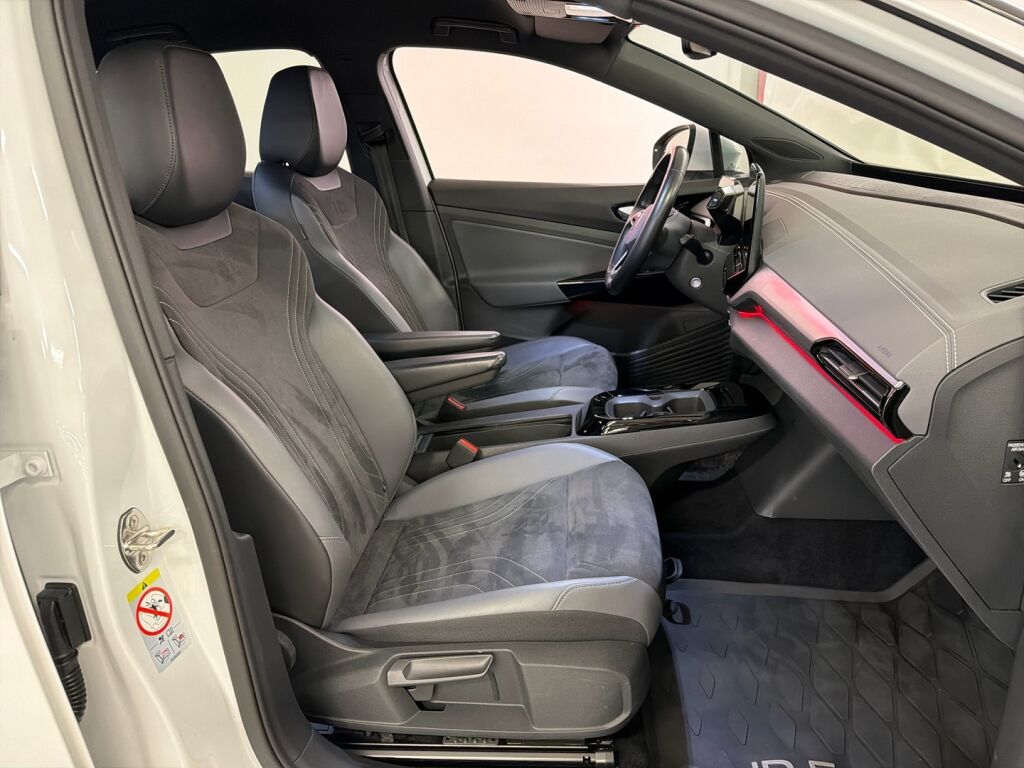 Volkswagen ID.5 2023 Valkoinen