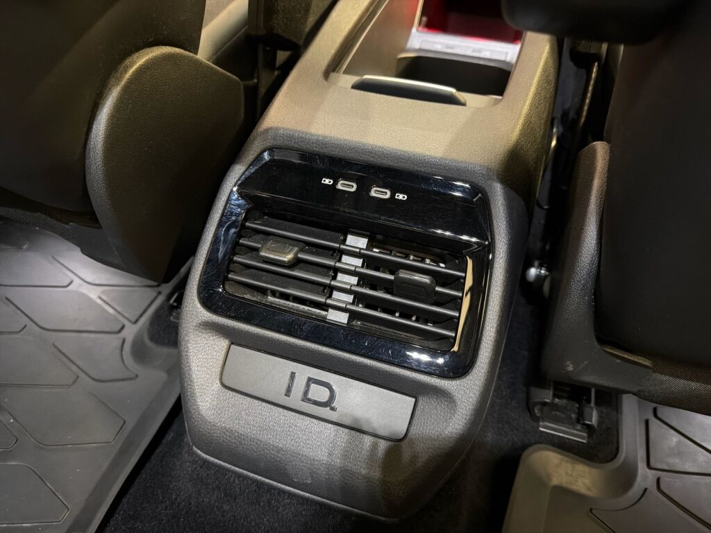 Volkswagen ID.5 2023 Valkoinen