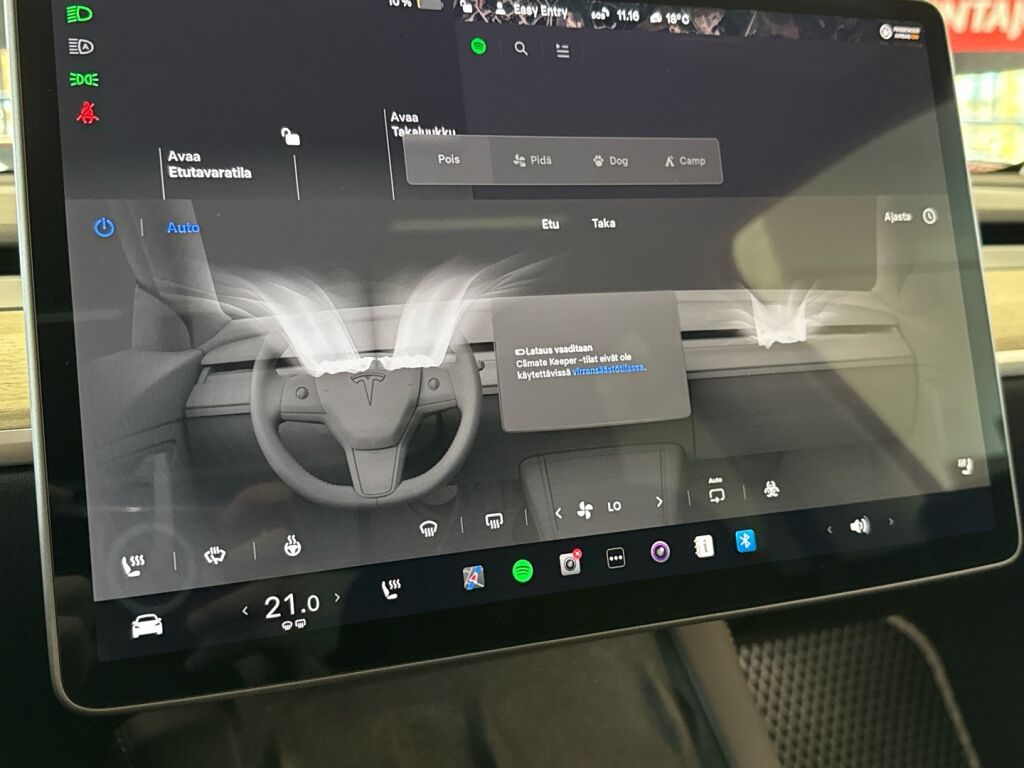 Tesla Model Y 2023 Valkoinen