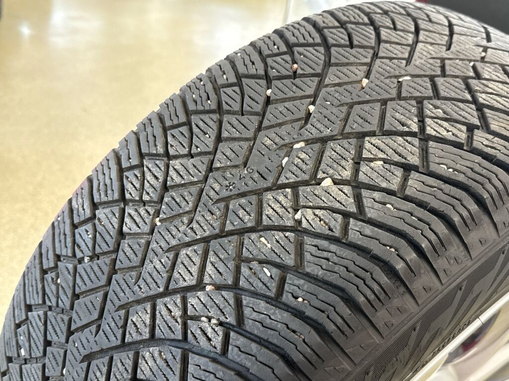 Tesla Model Y 2023 Valkoinen