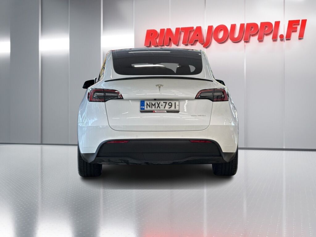 Tesla Model Y 2023 Valkoinen