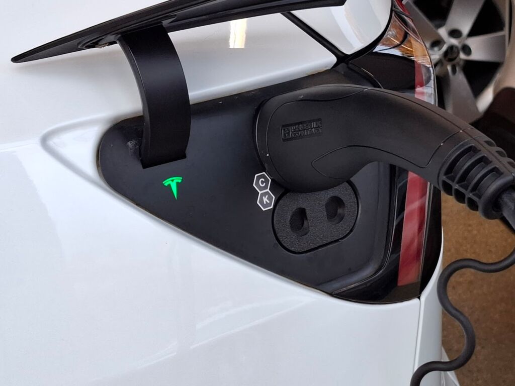 Tesla Model Y 2023 Valkoinen