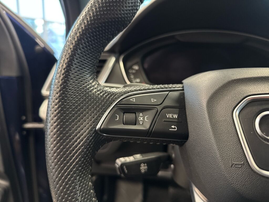 Audi Q5 2020 Sininen